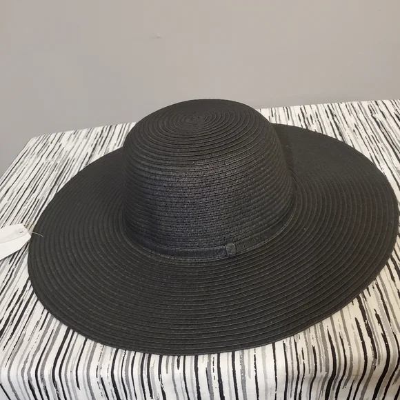 Women's Straw Black and Tan Hats Set of 2 - Picture 4 of 10